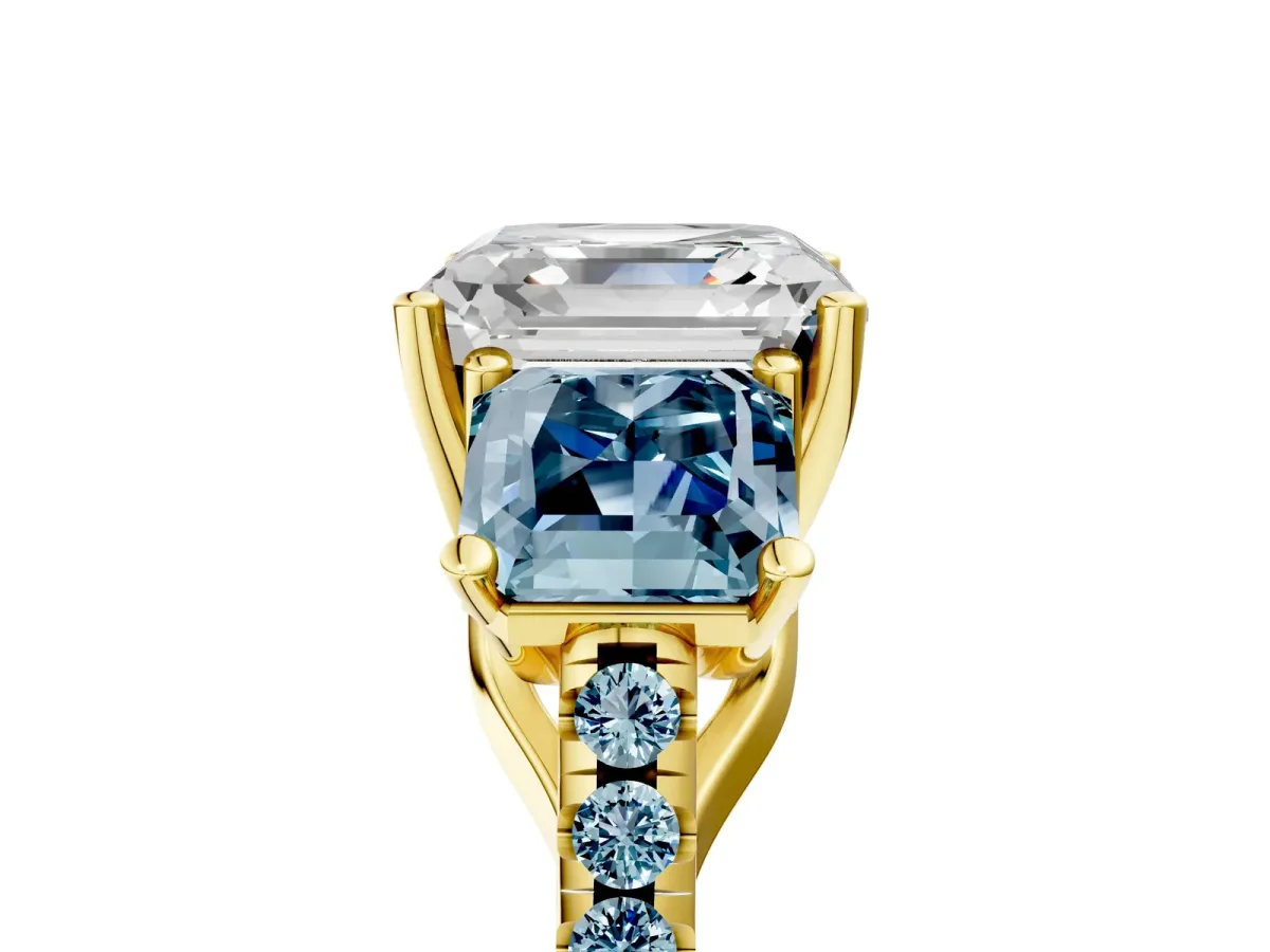 Three-Stone Asscher Cut Diamond Ring with Round Aquamarine Pavé Band and Prong Setting Yellow gold
