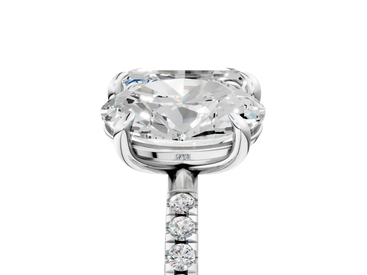 Oval and Emerald Toi Moi Ring with Prong Setting and Micro Pave Band White gold