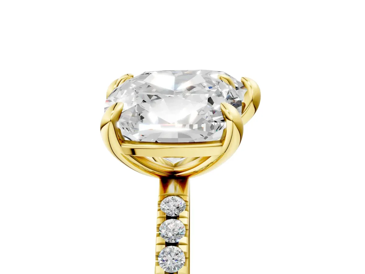 Cushion and Heart Toi Moi Ring with Prong Setting and Pave Band Yellow gold