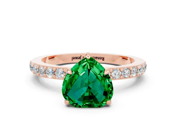 Heart Cut Emerald Solitaire Engagement Ring with Pavé Band and Four-Prong Setting Rose gold